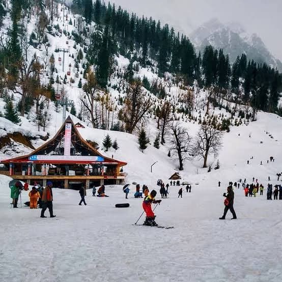 Delhi → Manali